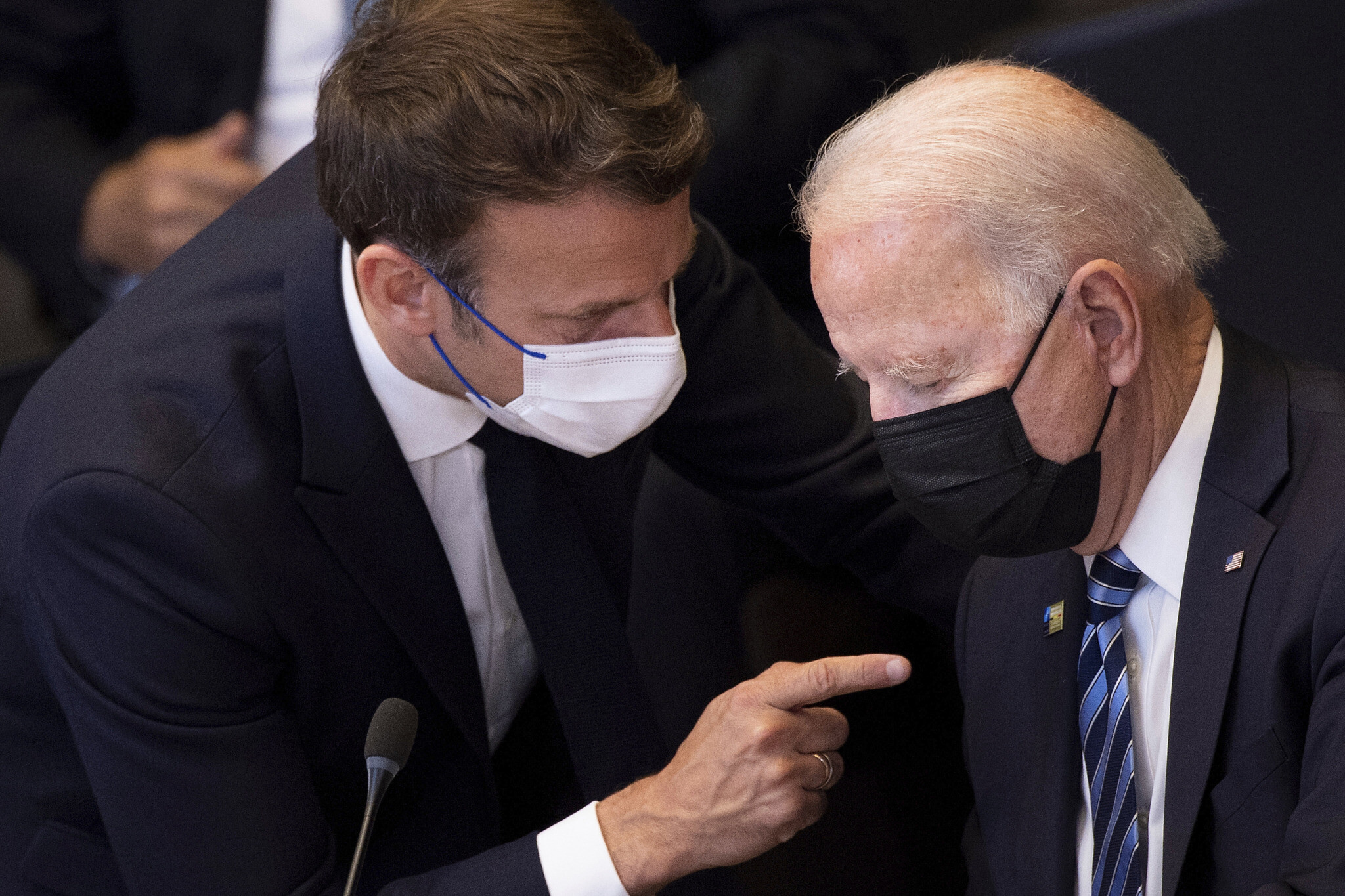 Biden seeks to make amends with Macron amid escalating submarine spat | The Times of Israel