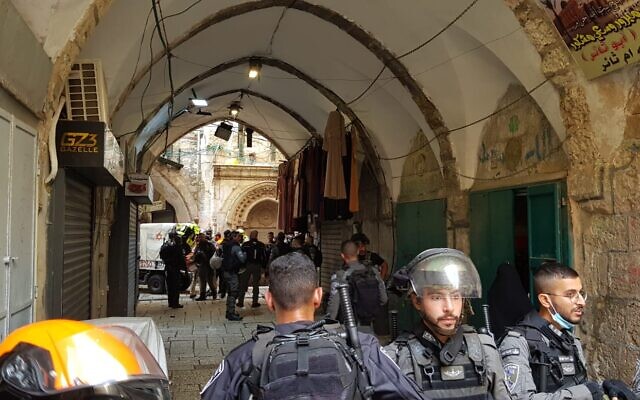 Police respond to an attempted stabbing attack in Jerusalem's Old City on September 10, 2021. (Magen David Adom)