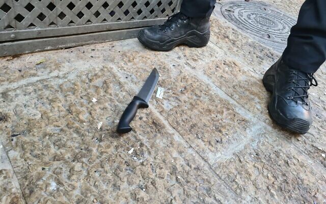 Palestinian woman tries to stab cop in Jerusalem Old City, is shot dead – police - The Times of Israel