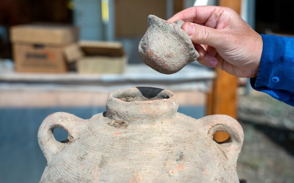 Jar with stopper found at Byzantine winepress in Yavne (Yaniv Berman/IAA)