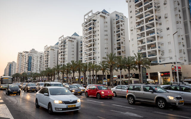 A view of the southern Israeli city of Ashdod, on August 4, 2021. (Nati Shohat/ Flash90)