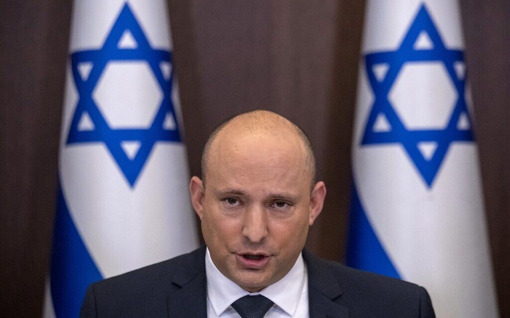 Bennett varuje Izrael, aby nevstupoval do „výnimočného stavu“ pre nový kmeň COVID-19