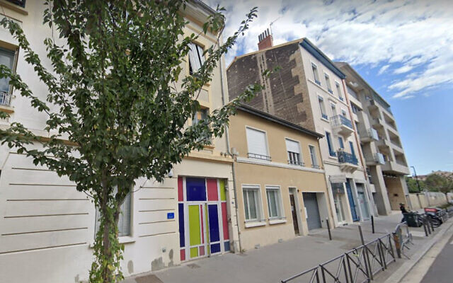 The entrance to the College/Lycee Juive de Lyon. (Google via JTA)