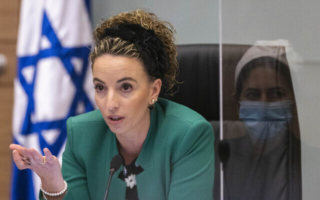 MK Idit Silman, chair of the Knesset Health Committee leads a committee meeting at the Knesset, in Jerusalem, on November 16, 2021. (Olivier Fitoussi/Flash90)
