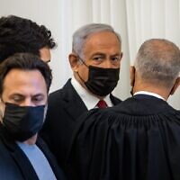 Opposition Leader Benjamin Netanyahu at the Jerusalem District Court, on November 22, 2021. (Oren Ben Hakoon/Pool)