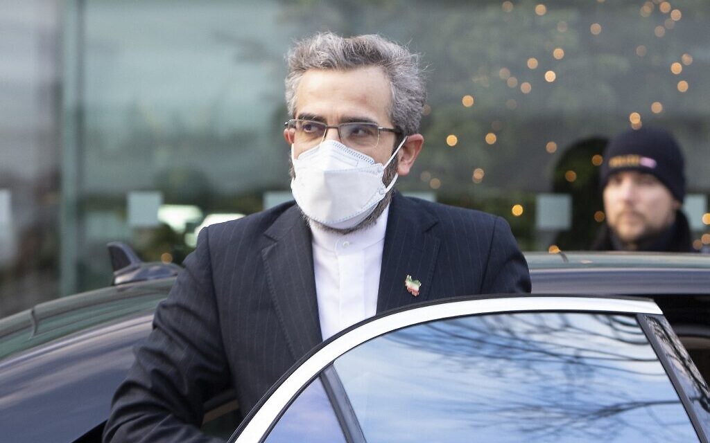 Iran's chief nuclear negotiator Ali Bagheri Kani arrives at the Coburg Palais, venue of the Joint Comprehensive Plan of Action (JCPOA) meeting aimed at reviving the Iran nuclear deal, in Vienna on December 17, 2021. (ALEX HALADA / AFP)