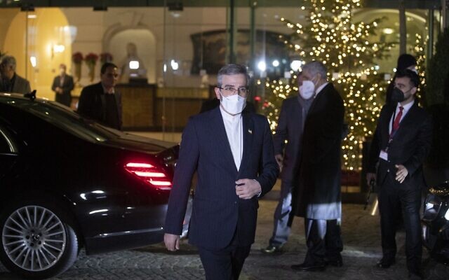 Iran's chief nuclear negotiator Ali Bagheri Kani leaves the Palais Coburg, venue of the Joint Comprehensive Plan of Action (JCPOA) meeting that aims at reviving the Iran nuclear deal, in Vienna on December 27, 2021. (ALEX HALADA / AFP)
