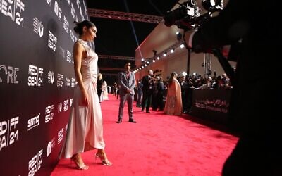 US  DJ, model, and YouTube personality Chantel Taleen Jeffries, poses on the red carpet of the first edition of the Red Sea Film Festival edition of the Red Sea film festival in the Saudi city of Jeddah, on December 6, 2021. (PATRICK BAZ / Red Sea Film Festival)
