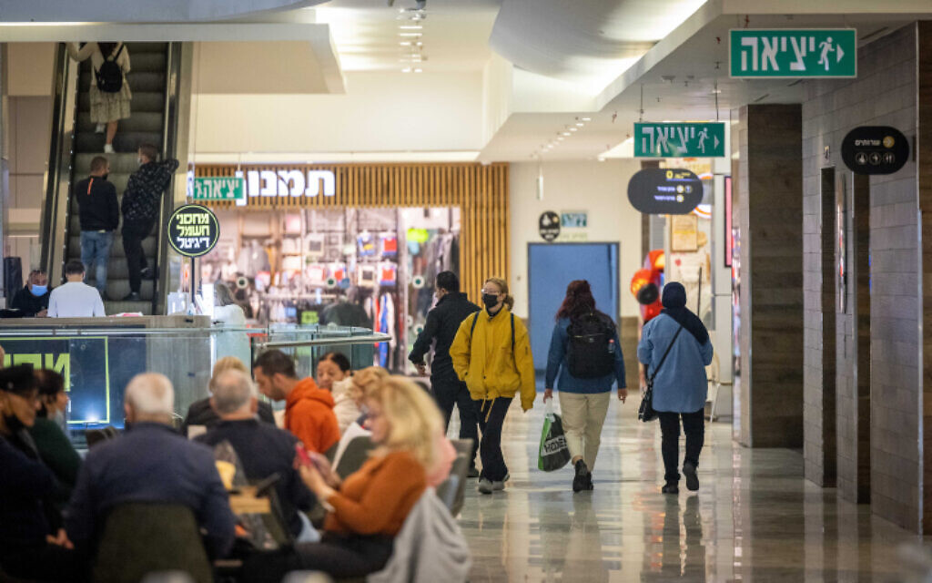 Ministers delay vote on lifting 'Green Pass' at malls amid disagreement - Vimarsana News