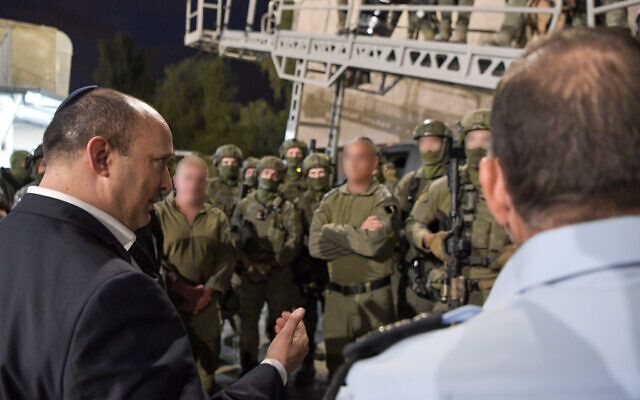Prime Minister Naftali Bennett visits the Yamam police unit on December 1, 2021. (Kobi Gideon / GPO)