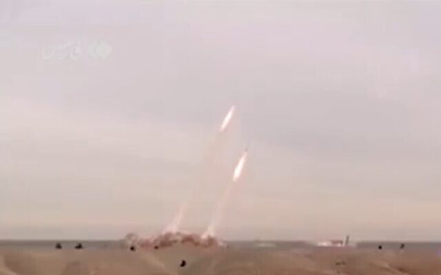 Iran says it fired 16 ballistic missiles in a drill on December 24, 2021 (Screen grab)