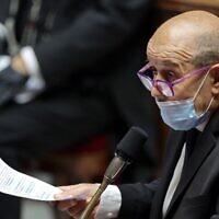 French European and Foreign Affairs Minister Jean-Yves Le Drian speaks during a session of questions to the government at the National Assembly in Paris, on January 11, 2022. (Thomas COEX / AFP)