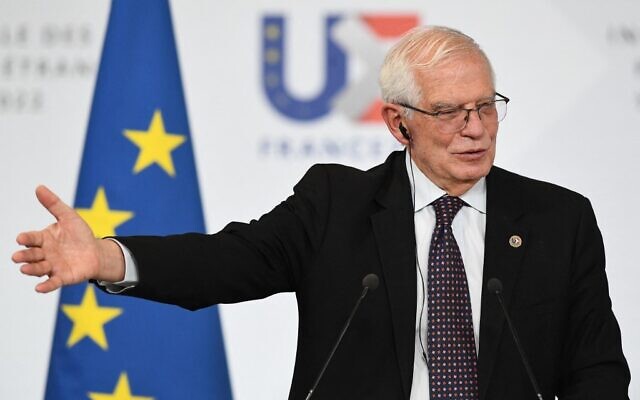 High Representative of the European Union for Foreign Affairs and Security Policy Josep Borrell gives a press conference during an informal meeting of the European Ministers of Defense, in Brest, western France on January 14, 2022. (Fred TANNEAU / AFP)