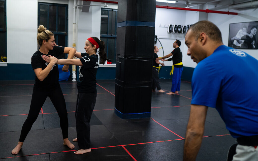 ‘Not small, not a victim’: Self-defense program trains US Jews to fight it out