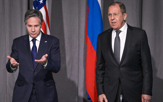 US Secretary of State Antony Blinken, left, and Russian Foreign Minister Sergey Lavrov meet on the sidelines of an Organization for Security and Co-operation in Europe (OSCE) meeting, in Stockholm, Sweden, December 2, 2021. (Jonathan Nackstrand/Pool Photo via AP)