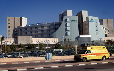 Illustrative: View of the Soroka Medical Center in Beersheba, December 23, 2013. (Flash90)