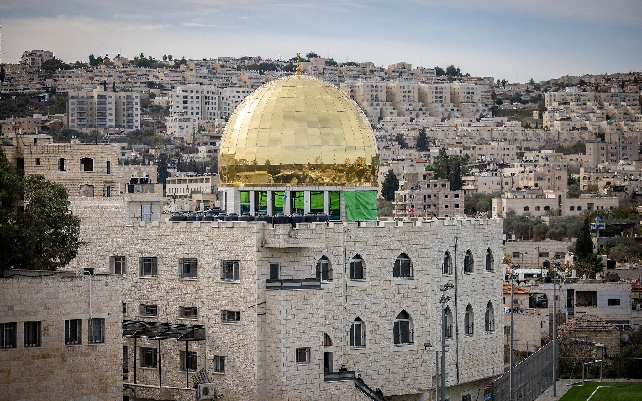 After right-wing pressure, J'lem orders demolition of 'illegal' new gold  dome mosque