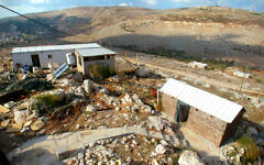 File: A general view of the Givat Ronen outpost in the West Bank on October 25, 2006 (Olivier Fitoussi / Flash 90)