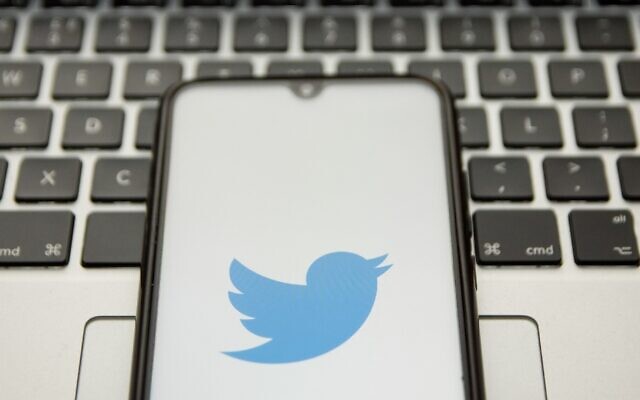 Illustrative photo of Twitter on a smart phone. (Nikolas Kokovlis/NurPhoto via Getty Images/JTA))