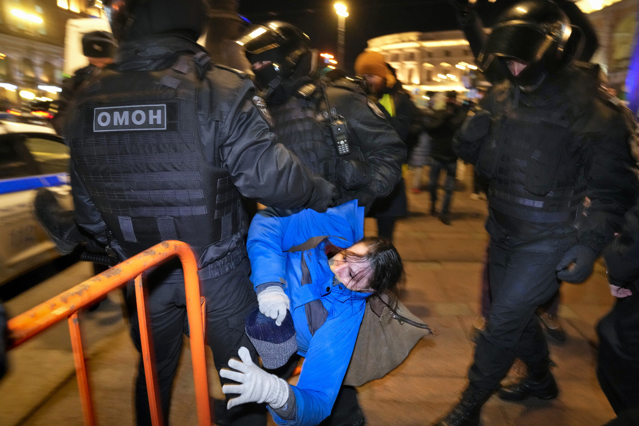 Новости за последние часы. Задержание протестующих в Киеве. Война на Украине на сегодняшний день.