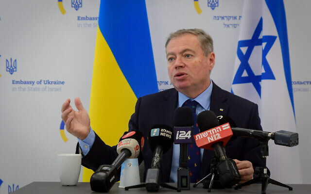 Ukraine's Ambassador to Israel, Yevgen Korniychuk, gives a statement to the media on the Russian invasion to the Ukraine, in Tel Aviv, February 25, 2022. (Avshalom Sassoni‎‏/Flash90)