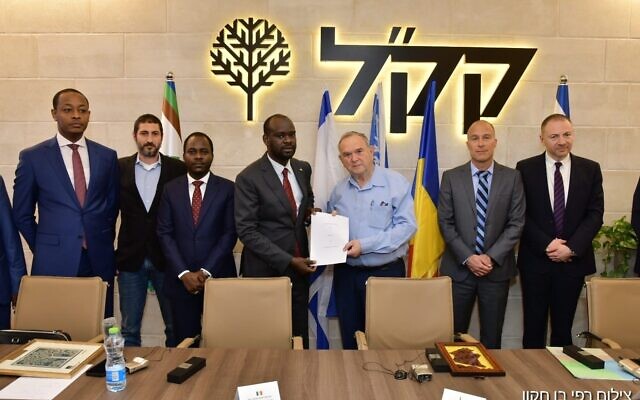 Representatives from Chad and the KKL-JNF sign a deal in Jerusalem on February 16, 2022. (Rafi Ben Hakoon)