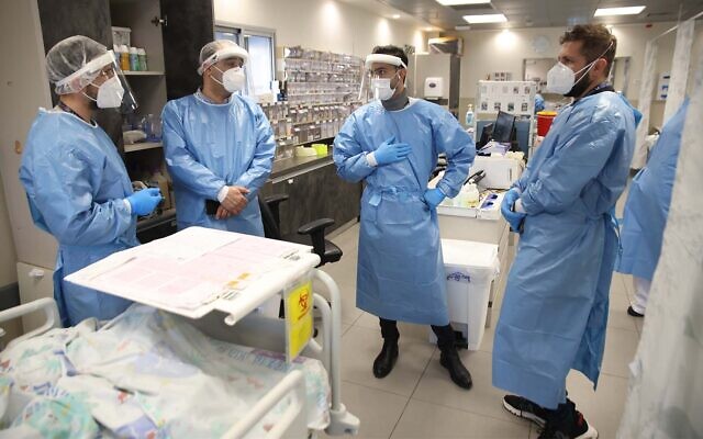 The coronavirus ward of Ziv Medical Center in the northern Israeli city of Safed on February 15, 2022. (David Cohen/Flash90)