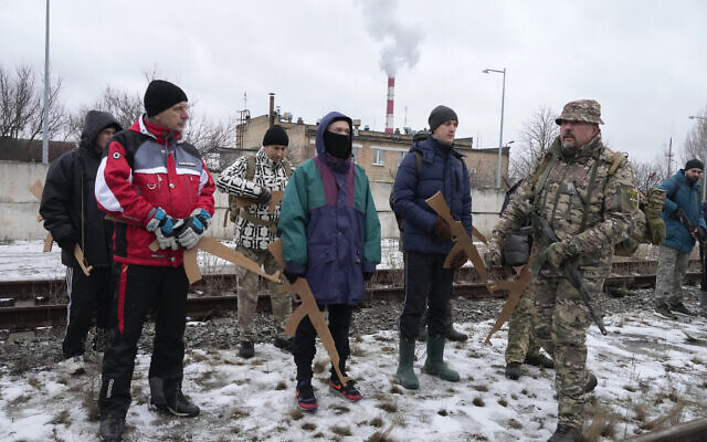Members of Ukraine's Territorial Defense Forces, volunteer military units of the Armed Forces, train close to Kyiv, Ukraine, Saturday, Jan. 29, 2022. (Efrem Lukatsky/AP)