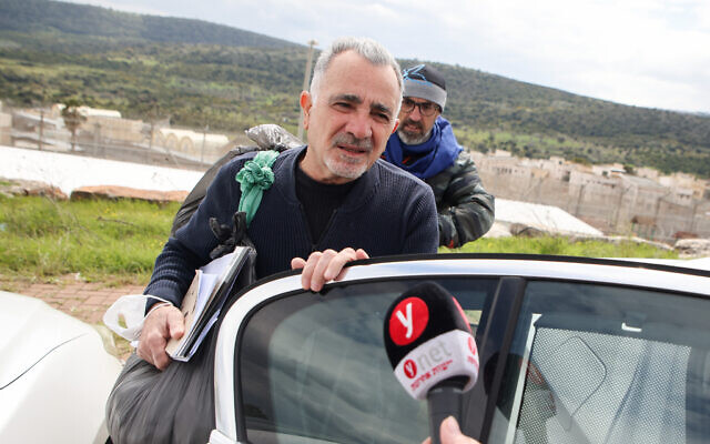 Actor Moshe Ivgy seen after his release from Hermon Prison in northern Israel, March 14, 2022. (David Cohen/Flash90)