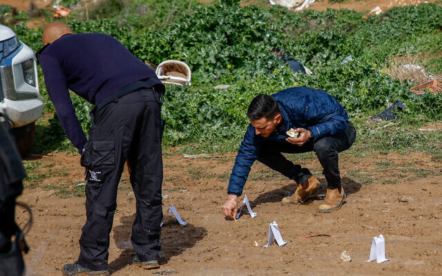 Police at the scene where Sanad Salaam al-Harbad was killed as police special forces came under fire in Rahat, southern Israel, March 15, 2022. (Flash90)
