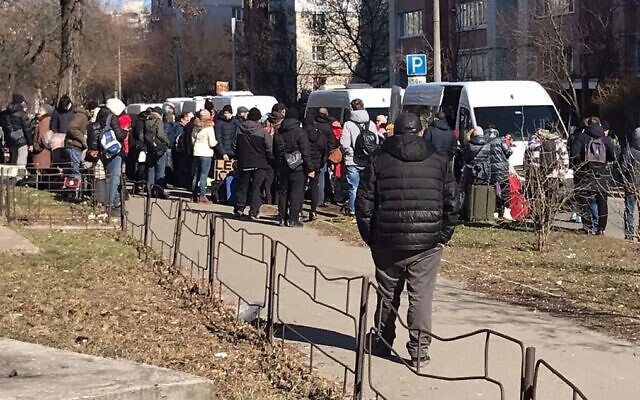 Ukrainian Jews are evacuated from the city of Chernihiv. (Courtesy, JDC)