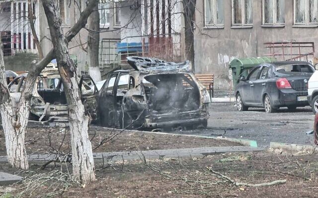 A bombed out car in Mariupol, Ukraine, on March 1, 2022. (Courtesy)
