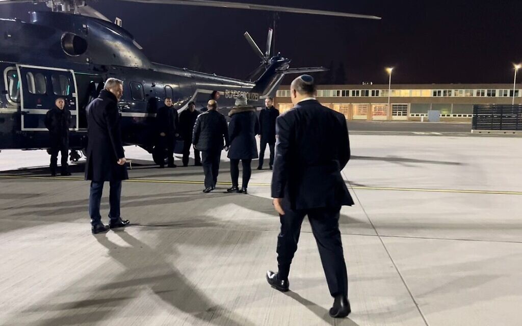 Prime Minister Naftali Bennett arrives in Germany for a meeting with Chancellor Olaf Scholz, March 5, 2022 (PMO)