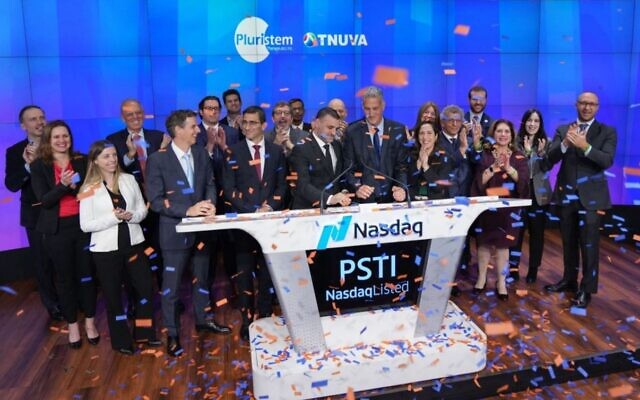 Pluristem and Tnuva celebrated their partnership at NASDAQ in New York on Monday. (Courtesy of Nasdaq, inc.)