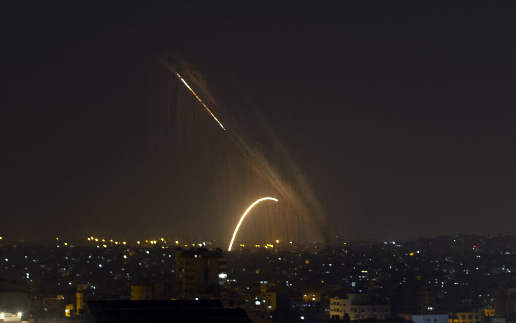 2 rockets fired from Gaza at Israel; one falls short, 2nd causes no damage