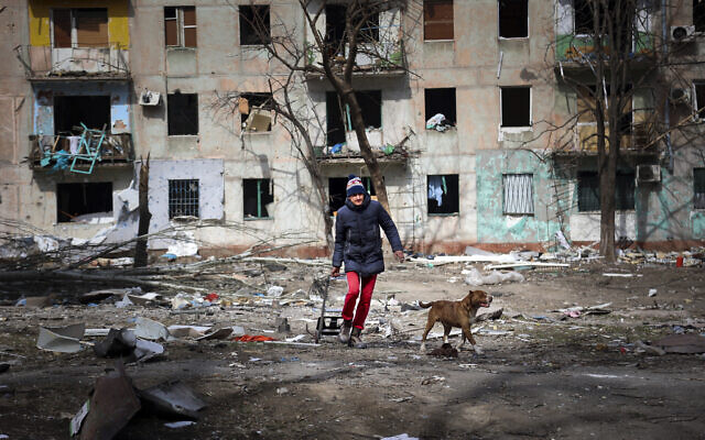 Ukraine warns civilians of ‘last chance’ to flee Russian attacks in ...