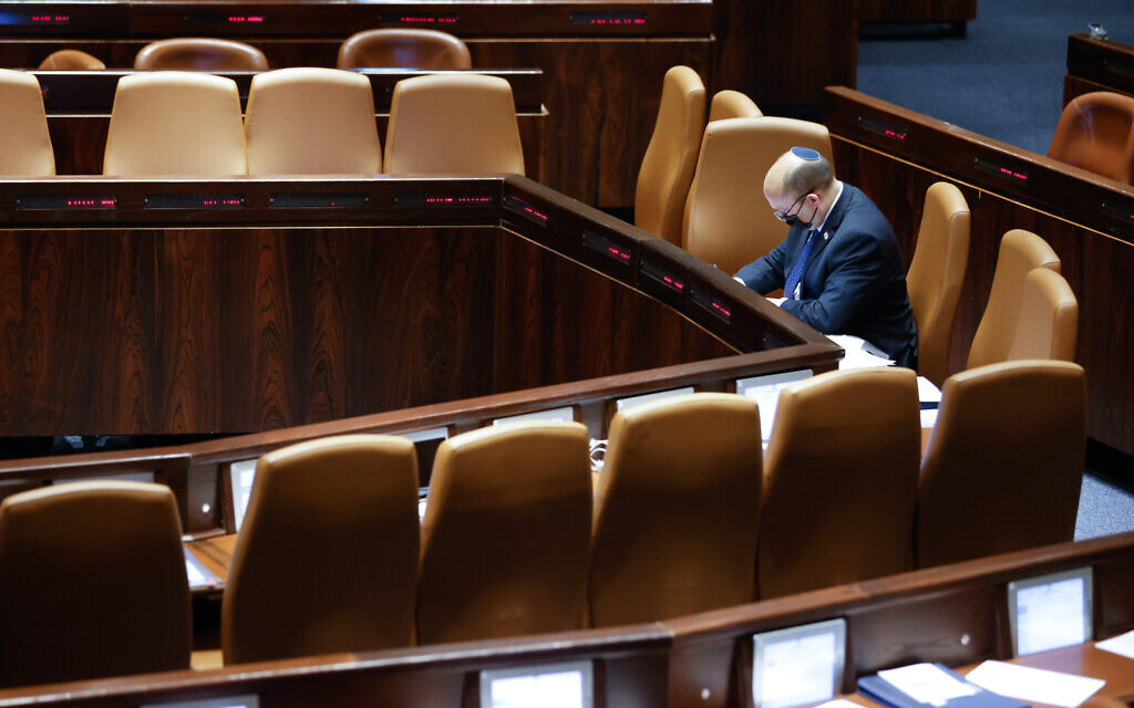 Prime Minister Naftali Bennett, at the Knesset on February 7, 2022. (Olivier Fitoussi/ Flash90)