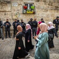 Israeli police officers guard in Jerusalem Old City, during Friday prayers of the Muslim holy month of Ramadan, on April 22, 2022. (Olivier Fitoussi/Flash90)