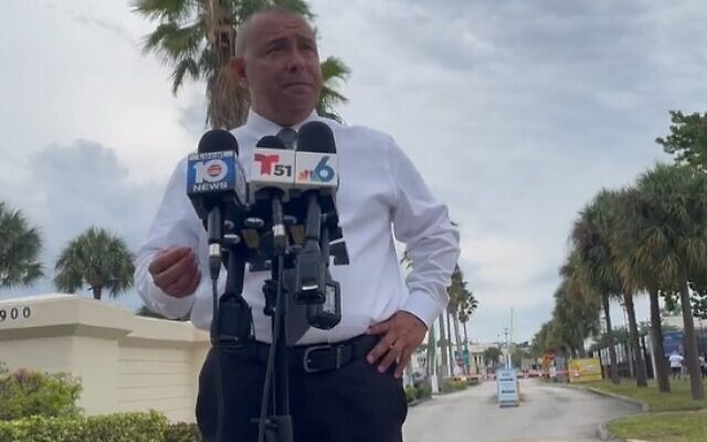 Miami-Dade police spokesperson Alvaro Zabaleta talks to reporters after a fatal shooting at the Michael-Ann Russell Jewish Community Center on April 3, 2022 (Scrrencapture/Twitter)