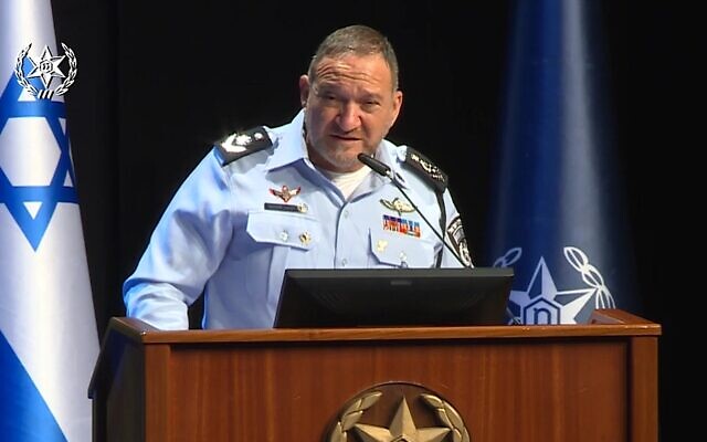 Israel Police Commissioner Kobi Shabtai delivers a speech on April 12, 2022 (screenshot: Israel Police)