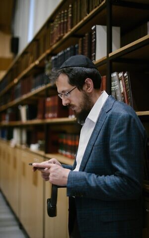 Rabbi Motl Gordon at the launch of the Lamed course for Torah teachers (credit: Mikhail Fedoseyev)