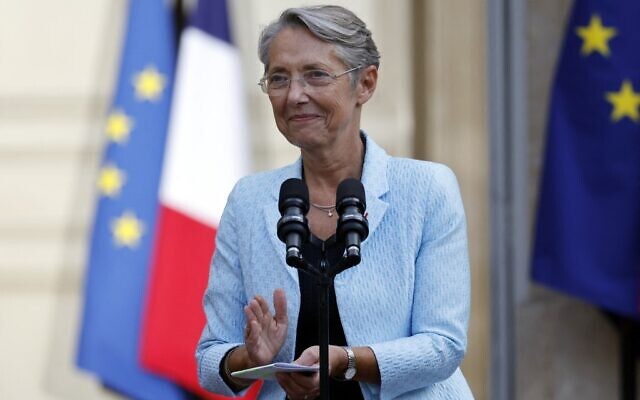 France's newly appointed Prime Minister Elisabeth Borne delivers a speech during a handover ceremony in the courtyard of the Hotel Matignon, French prime ministers' official residence, in Paris on May 16, 2022. (Ludovic MARIN/POOL/AFP)