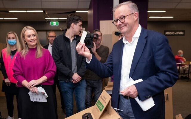 Opposition Labor Party leader Anthony Albanese casts his vote during Australia's general election, at a polling station in the suburb of Marrickville in Sydney on May 21, 2022. (Wendell Teodoro/AFP)