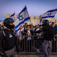 Israeli police patrol during a rescheduled flag march, June 15, 2021. (Olivier Fitoussi/Flash90)