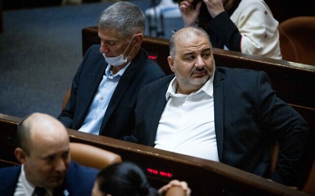 Ra'am leader Mansour Abbas during a Knesset vote on the state budget, November 4, 2021. (Yonatan Sindel/Flash90)