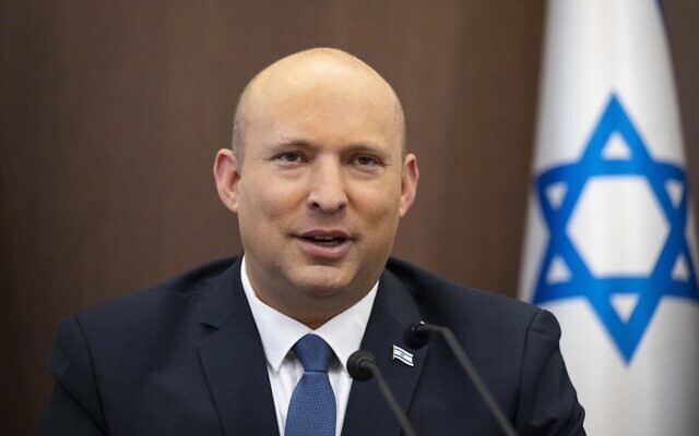 Prime Minister Naftali Bennett leads the weekly cabinet meeting at his office in Jerusalem on May 8, 2022. (Olivier Fitoussi/Flash90)