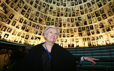 Belgian Andrée Geulen-Herscovici poses during a visit to the Hall of Names at the Yad Vashem Holocaust Museum in Jerusalem, April 18, 2007. (Orel Cohen/Flash 90)