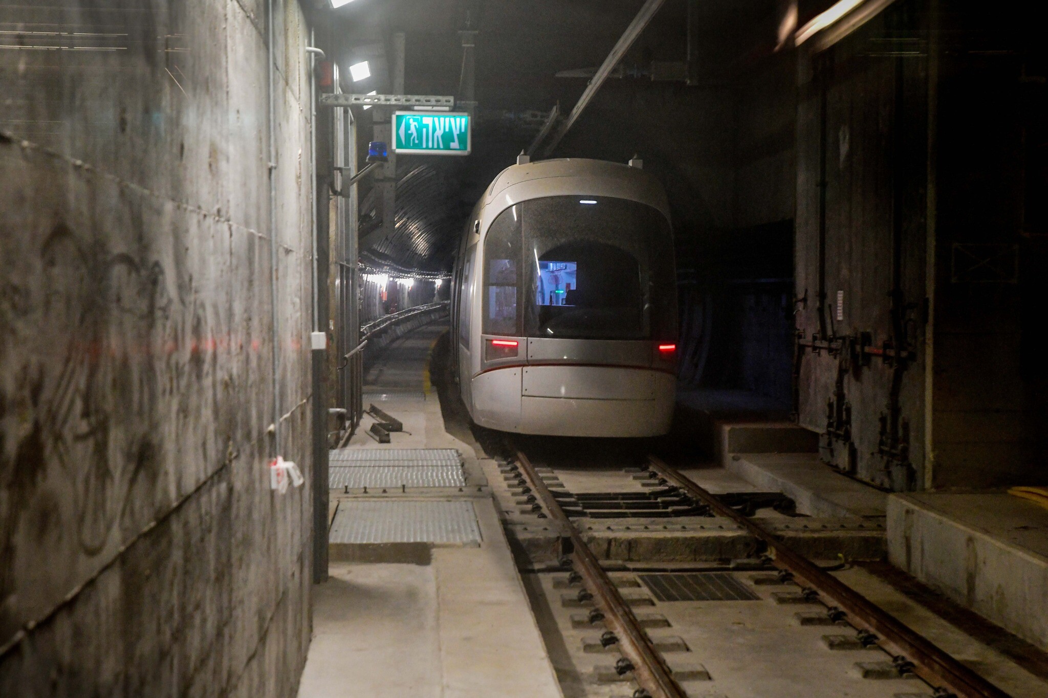 After innumerable delays, first Tel Aviv light rail line set to open ...