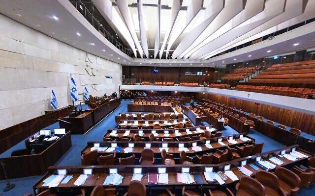 The empty assembly hall of the Israeli parliament in Jerusalem, on June 27, 2022. (Olivier Fitoussi/Flash90)