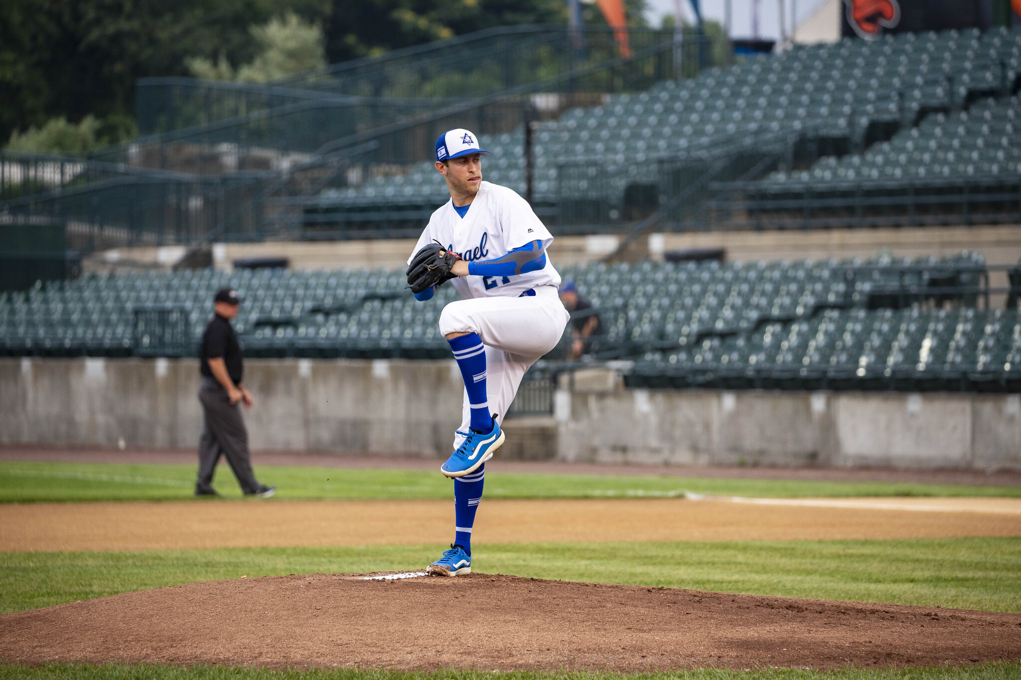 Jon Moscot pitching for Team Israel in this undated photo. (Courtesy IAB)